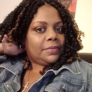 Meet your Posher, Stacy